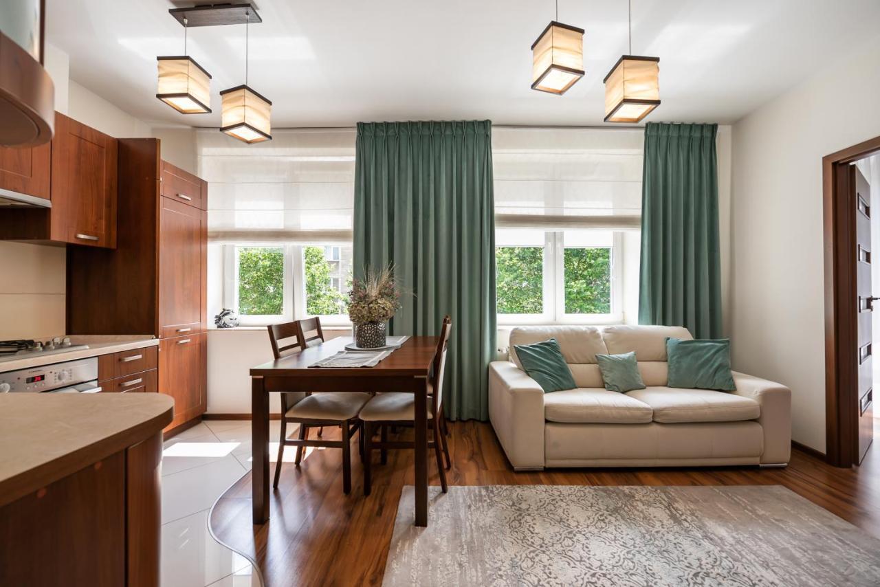 Ogrodowa Warm Wood Apartment Варшава Екстериор снимка